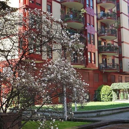 Danae Home Milan Bagian luar foto