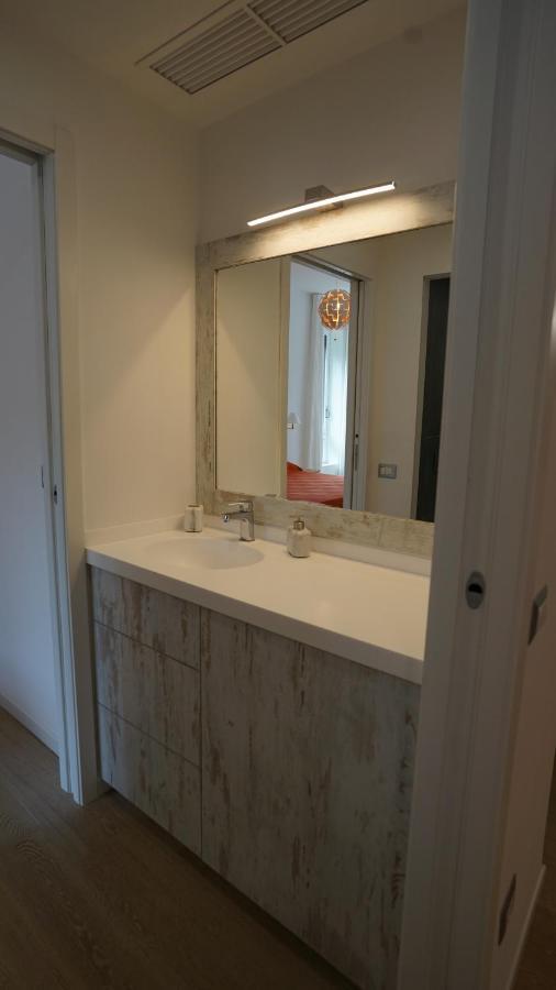Danae Home Milan Bagian luar foto