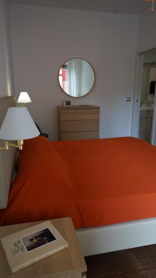 Danae Home Milan Bagian luar foto